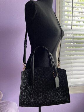 Coach NWT Black Embossed Leather Tote/Crossbody Bag A2381-51665